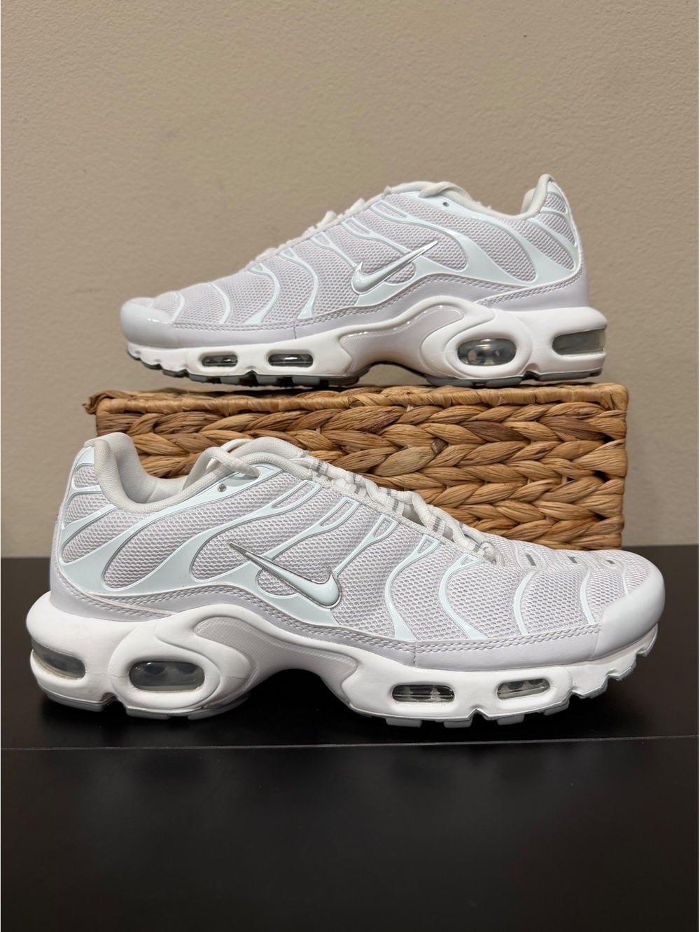 Size 9.5 - Nike Air Max Plus “White”